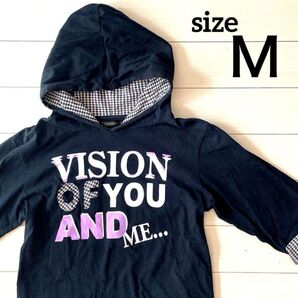 プルオーバーパーカー