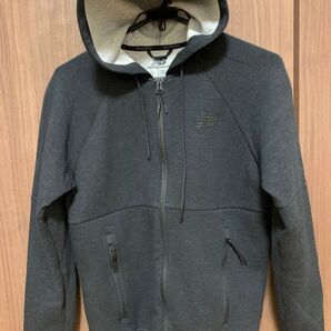 New balanceニューバランス パーカーSサイズ