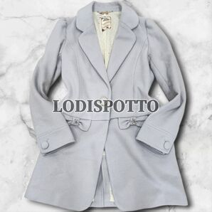 【清楚な美しさ】LODISPOTTO ロディスポット M リボン 丸ボタン ライトブルー コート アウター ドット裏地 フェミニン