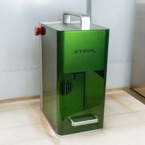 F1 xTool エックスツールエフワン 使用回数10回程度の美品 レーザー彫刻機