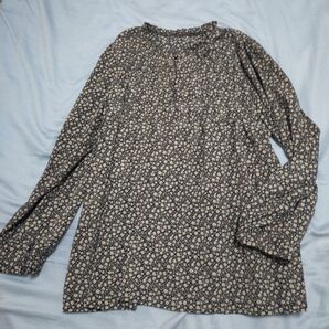 アンドサーチ And Search 花柄 総柄 長袖ブラウス トップス Мサイズ