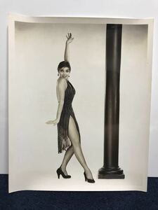 女優『リリアン・モンテビッチ/Liliane Montevecchi』ポートレート　スチール写真　六切りサイズ　約25cm×約20cm