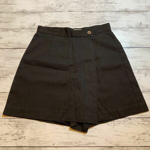  Benetton Italy made corduroy short pants size 40( old clothes beautiful goods used)UNITED COLORS OF BENETTON A12