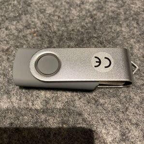 USBメモリ8G 非要件PCの WINDOWS11 V_Up用