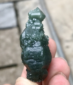 内蒙古産緑水晶・17g（中国産鉱物標本）
