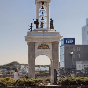 スマホで撮影した秦野市駅前の画像 小田急線の画像