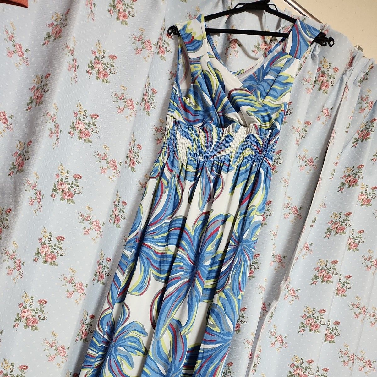 ロングワンピース ノースリーブ ブルー系 リゾートファッション　Ocean Blue Bird 総柄 花柄 ボタニカル M