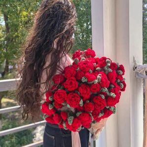 ブランケット 完成品 赤バラ花束風 敬老の日 母の日 誕生日 贈り物 薔薇ギフト 赤ちゃん お昼寝 クリスマスプレゼント 白