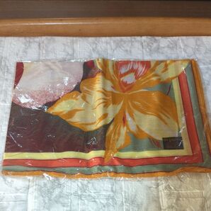 uv pareo パレオ 大判 花柄 未使用