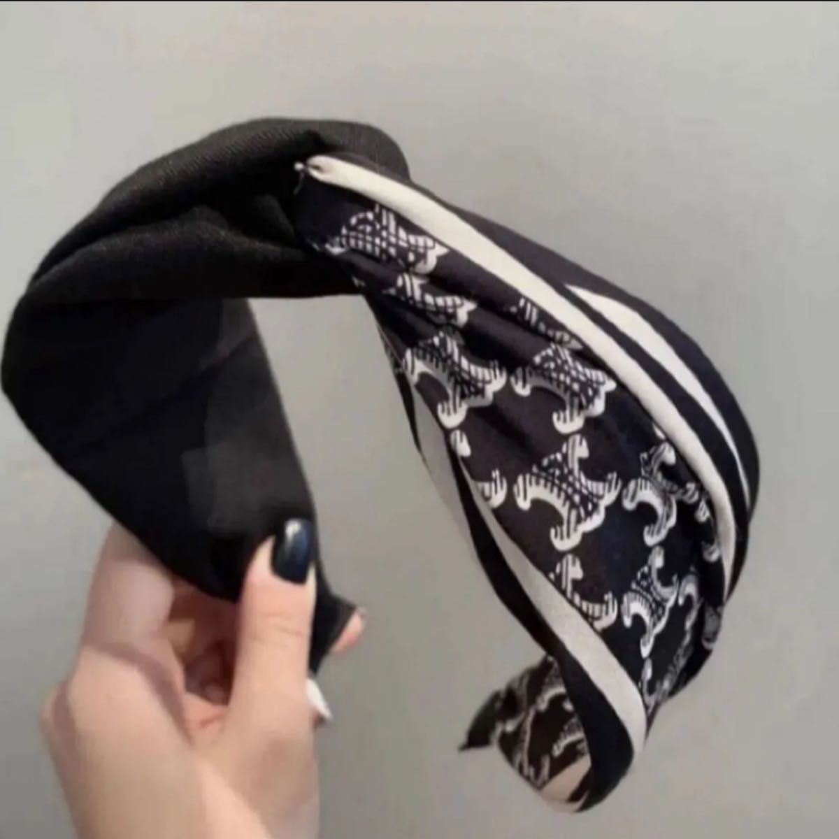 カチューシャ黒