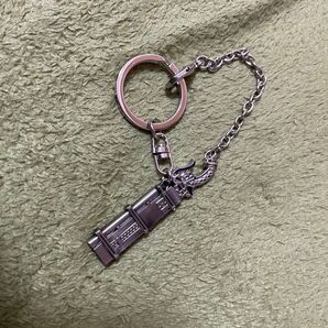 進撃の巨人 立体機動装置 キーホルダー USJ