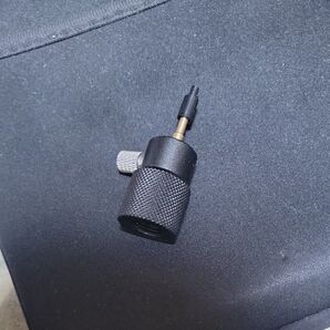 サービス缶アダプター