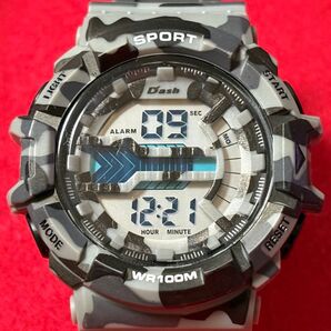 Dash デジタルスポーツ腕時計 迷彩柄 電池交換済み可動品 良品