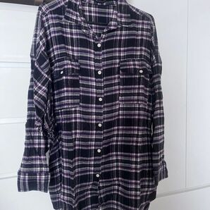 チェックシャツ