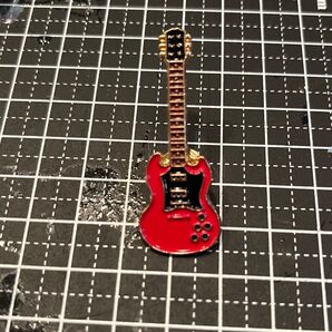 ギターエナメルピンバッジ