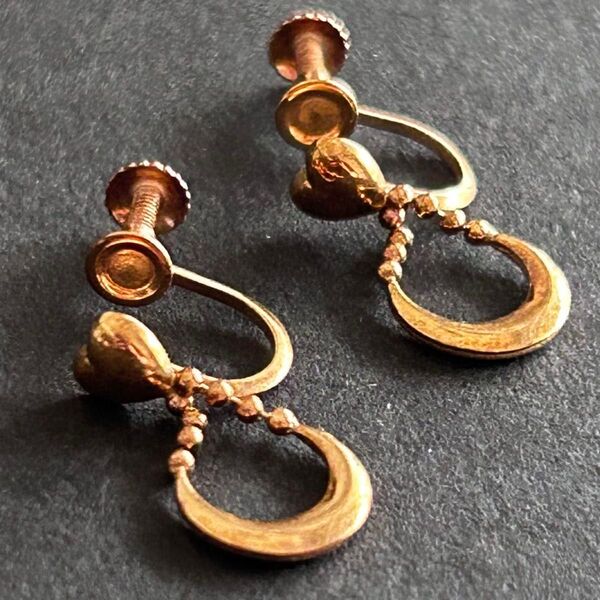 オファーあり★☆.*°ヴィンテージ イヤリング ゴールドカラー レトロ 2個セット K18 18金