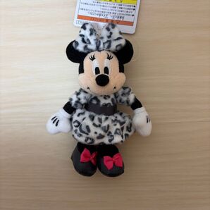 お顔厳選 ディズニー ミニー レオパード ヒョウ柄 ホワイト ぬいぐるみチャーム ぬいチャ ぬいぐるみバッジ ぬいば リボン