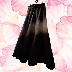 ロングスカート ブラック 黒 マキシ丈 Aライン フレアスカート