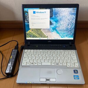 Fujitsu Windows 11 アップグレード済み ノートPC Core i5 4GB