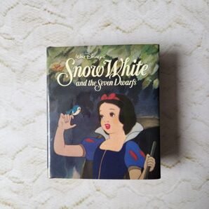Snow White and the Seven Dwarfs 小型絵本 洋書