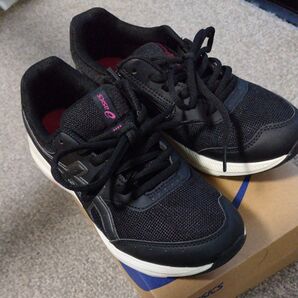 【美品】アシックス ゲルファンウォーカー ウォーキングシューズ レディース 3E 24.5