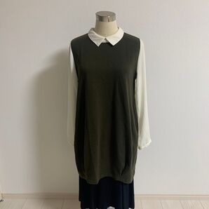 アリシアページボーイ オリーブグリーンとホワイトの長袖シャツ