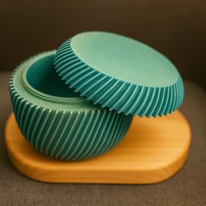 追加値下げ【送料込み】おしゃれな蓋付き小物入れ グリーン