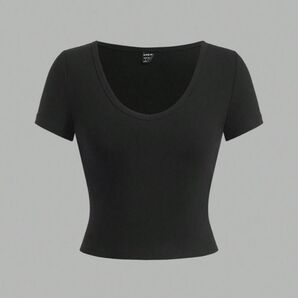 499→333円shein シーインブラック 半袖 Tシャツ Mサイズ
