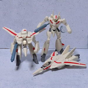 バルキリーＶＦ－１Ｊ　３タイプ（「超時空要塞マクロス」）