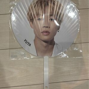 コムドット ゆうた うちわ