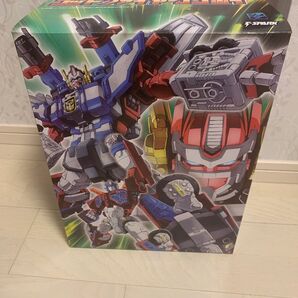 【少しお値引き】【新品・未使用】【クラウドファンディング】ゴッドファイヤーコンボイ タカラトミー(Hasbro社)