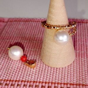k18PearlRing 2g新品未使用。Pearl&赤珊瑚ペンダントヘッドこちらはk18ではありませんが新品未使用