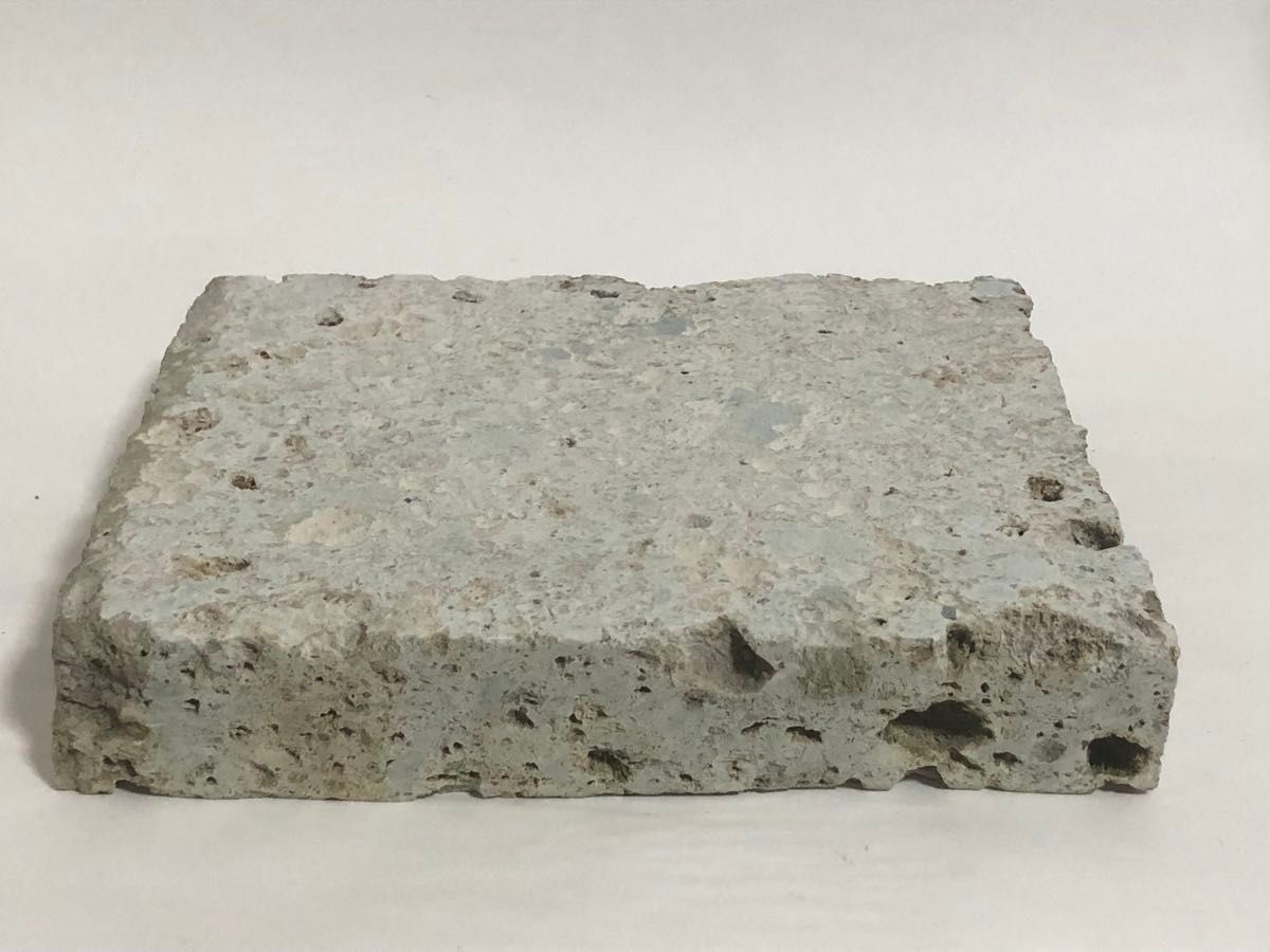 【大谷石 荒目 】プレート 24×17×4cm インテリア・花台・敷石