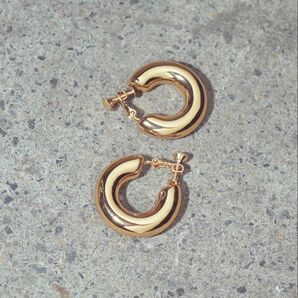 パイプ ライン フープ イヤリング