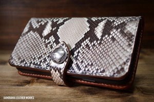 Art hand Auction ハンドメイド パイソン iPhone 12ケース 横開き, アクセサリー, iPhone用ケース, iPhone 12/12 Pro用