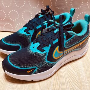 NIKE ナイキ コズミック ランナー 23cm ジュニア ロード ランニングシューズ 新品タグ付き 22.5cm