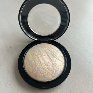 MAC ミネラライズ スキンフィニッシュ ライトスカペード