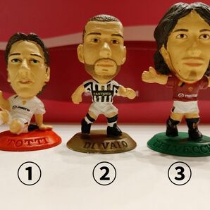 【価格見直し】コリンシアン ミニチュアーズ サッカー フィギュア 元イタリア代表トリオC トッティなど