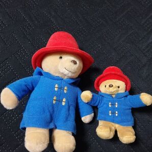 【価格見直し】パディントン ベア ぬいぐるみ 2体セット 赤い帽子 青いコート