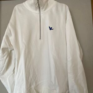 what it isn't トレーナー L