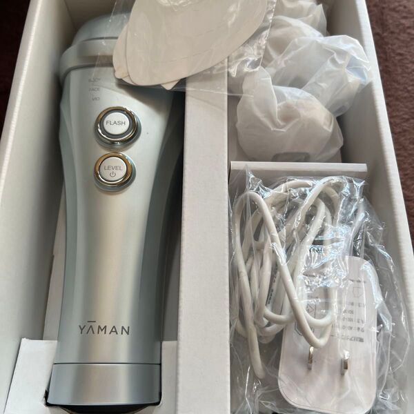 YA-MAN レイボーテ ヴィーナス STA-209L ヤーマン 家庭用光美容器