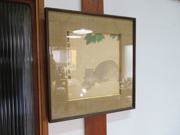 [Details unknown] An old painting of a cat found in a farmhouse stone storehouse. Frame size: 38.0cm wide x 41.2cm long x 2.5cm thick. Search for: Japanese painting/painting/antique/cat/A1018, Painting, Japanese painting, others