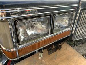 92y Cadillac brougham dealer car head light bezel light frame right side used parts 