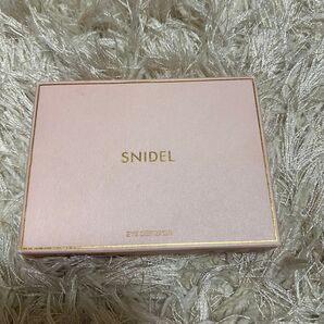 SNIDEL BEAUTY アイデザイナー 箱あり (EX11 Light Chiffon)石井美保