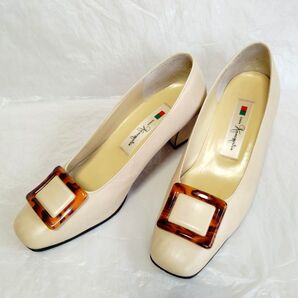 銀座かねまつ パンプス スクエアトゥ べっ甲バックル ベージュ 23.5cm