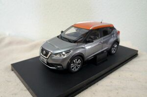 日産 SUV キックス 1/18 ミニカー