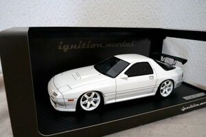 イグニッションモデル マツダ サバンナ RX-7 (FC3S) 1/18 ミニカー 白