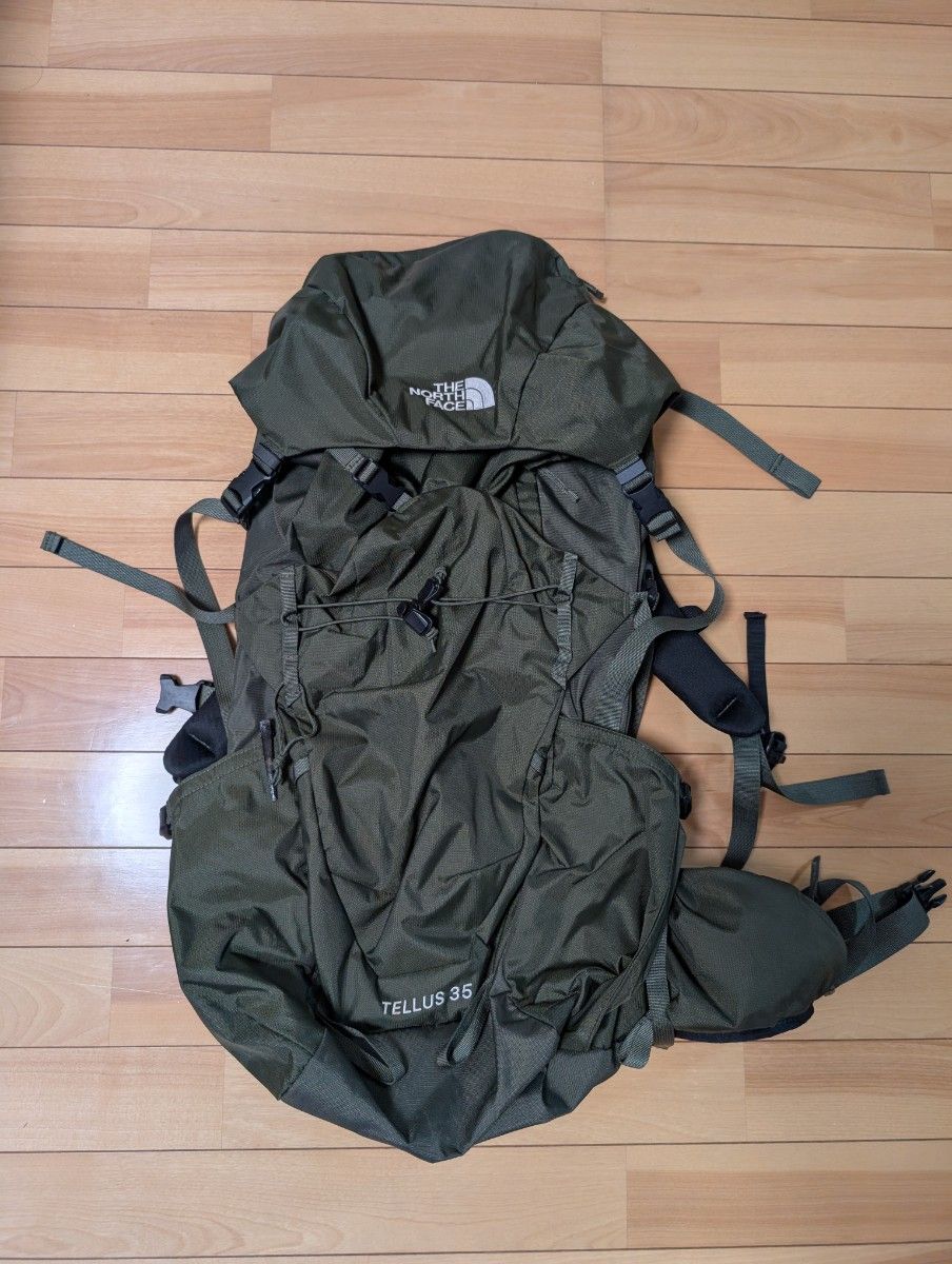 THE NORTH FACE 35 リットル 登山 ザノースフェイス リュック ステルス バックパック カーキ系