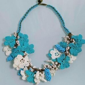 o3 トルコ オヤ刺繍 ネックレス フラワー刺繍 水色 ホワイト ビーズ