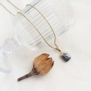 (131) ◆淡水パール◆ フラットチャームネックレス